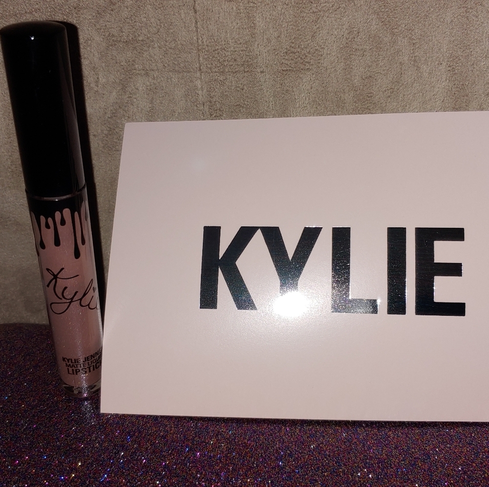 Kylie Cosmetics Moon Matte Liquid Lipstick
